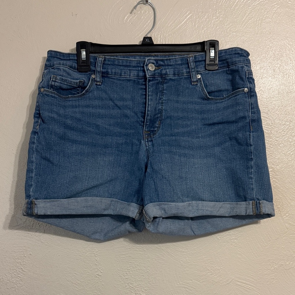 New Directions Classic Blue Jean Shorts 0177